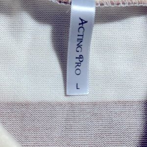 Boutique shirt Size Large so cute and warm